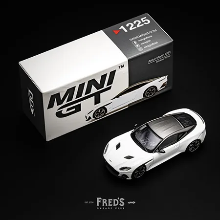 MINI GT MINI GT #1225 Aston Martin DBS Stratus White 圖片 4