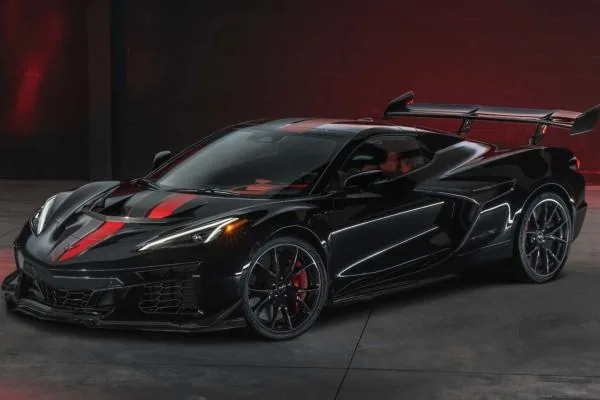 GT Spirit GT Spirit GT1027 1/18 CHEVROLET CORVETTE ZR1X BLACK 2025