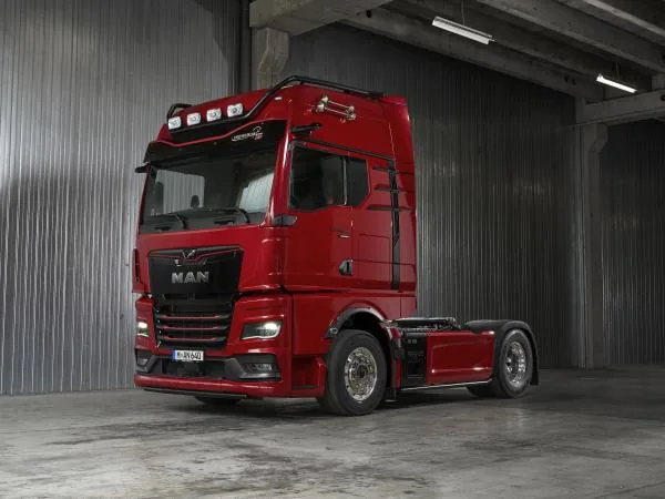 SOLIDO SOLIDO S2400603 1:24 MAN TGX INDIVIDUAL LION S RED 2025 圖片 2