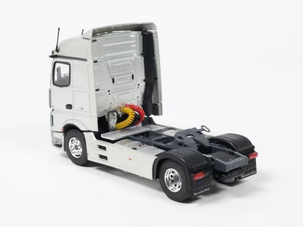 SOLIDO SOLIDO S4319202 1:43 MERCEDES-BENZ ACTROS L SILVER 2024 圖片 3