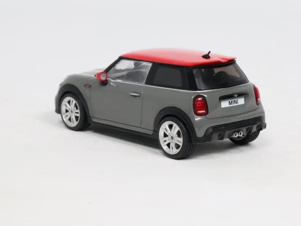 SOLIDO SOLIDO S4315004 1:43 MINI COOPER JOHN COOPER WORKS MOONWALK GREY 2023 圖片 3